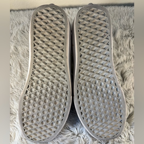 White High-Top Vans - Picture 7 of 8